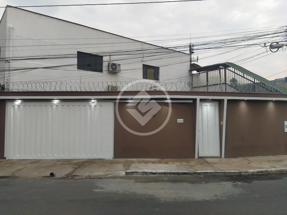 IMÓVEL MULTIFUNCIONAL À VENDA – OPORTUNIDADE ÚNICA — Setor Central